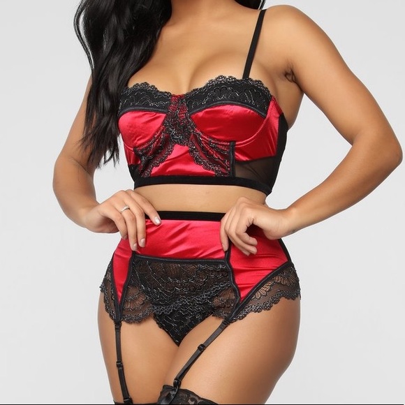 FASHION NOVA 🥵 3-Piece Lingerie 💋 NEVER WORN ❗️ - Picture 2 of 3